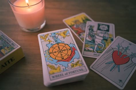 tarot gratis trabajo|Tarot del trabajo gratis de tres cartas online